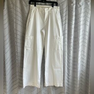 Like-New American Eagle White Cargo Jeans